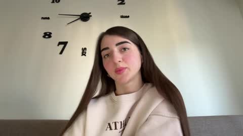 Snapshot of dagmarantonello chatting on 03.25.26 Mia online show from 03.25.26