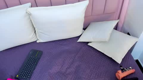  Dahiana   online show from 02.10.25