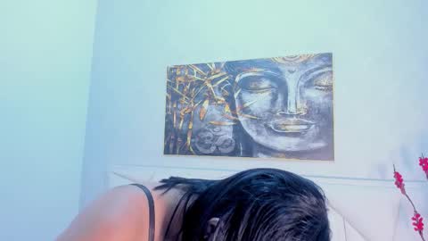  Dahiana   online show from 11.27.25