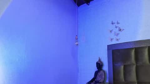 Dahiana online show from 01.11.26