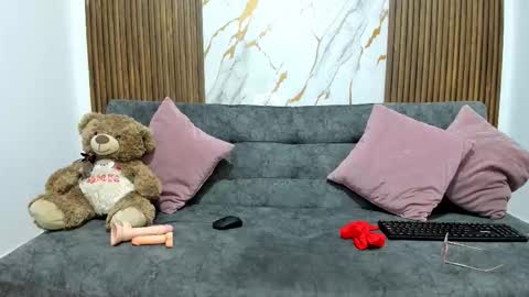 Snapshot of dahianaroa chatting on 02.24.26 dahianaroa online show from 02.24.26