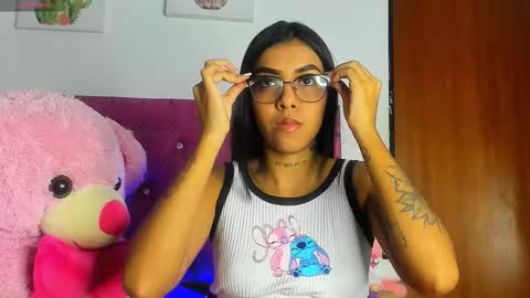    online show from 10.03.25