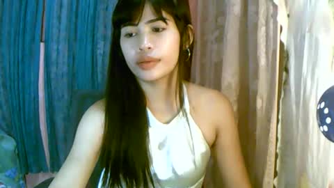 Im Dahlia online show from 04.30.26