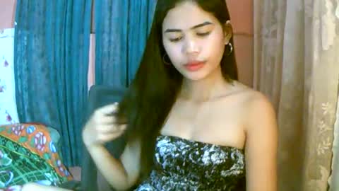 Im Dahlia online show from 05.11.26