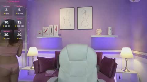 Dahlia Grey online show from 11.20.25