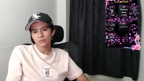 Snapshot of dahliarios chatting on 02.25.26 lorena online show from 02.25.26