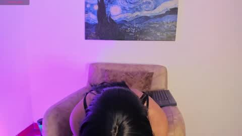  Dahnia  online show from 04.18.26