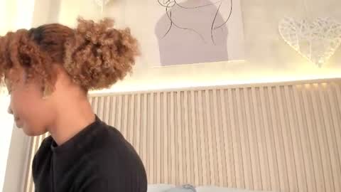 Snapshot of daiana_curly chatting on 07.11.26 Daiana online show from 07.11.26