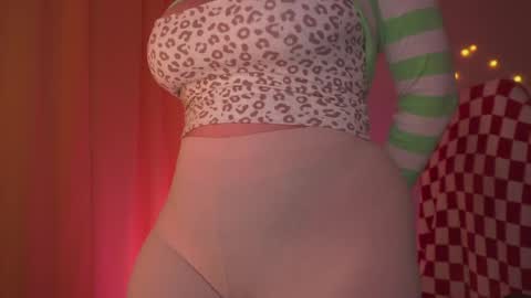 Cute DianaOnline mostly at 8pm-0000 am UK TimeTuesday and Wednesday off online show from 06.05.26