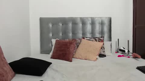 Daiisha.. online show from 10.09.25