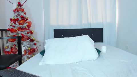 Snapshot of dailasmith chatting on 12.09.24 Daila Smith online show from 12.09.24