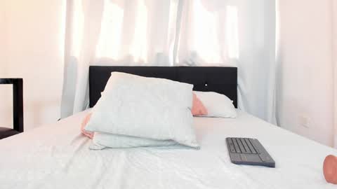 Snapshot of dailasmith chatting on 01.26.25 Daila Smith online show from 01.26.25