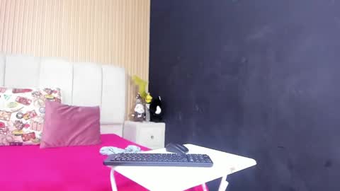 Snapshot of dairamoon chatting on 11.09.25 DairaMoon online show from 11.09.25