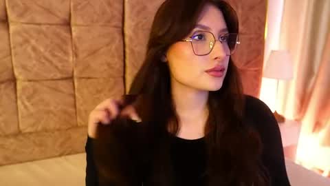 Snapshot of daisha_riley chatting on 04.08.26 Lauren online show from 04.08.26