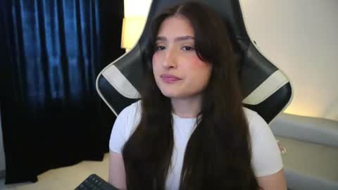 Snapshot of daisha_riley chatting on 04.13.26 Lauren online show from 04.13.26