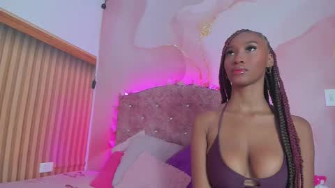 daishell_thompson_ online show from 10.24.25