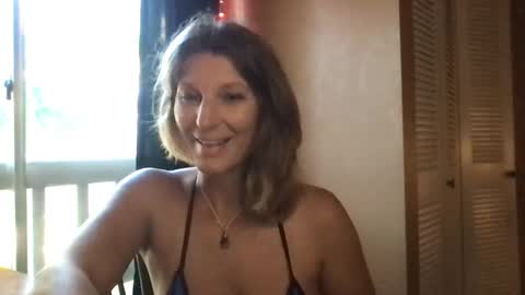 Snapshot of daisy9kat chatting on 12.21.24 Daisy137 online show from 12.21.24