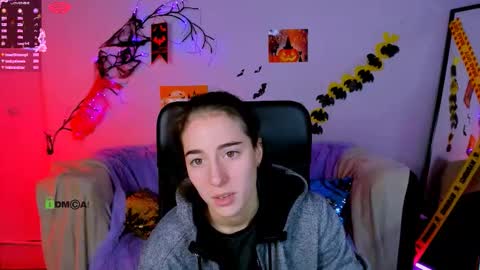 Snapshot of daisy_baby_ chatting on 11.01.25 daisy online show from 11.01.25