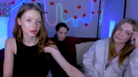 Snapshot of daisy_baby_ chatting on 02.25.26 daisy online show from 02.25.26