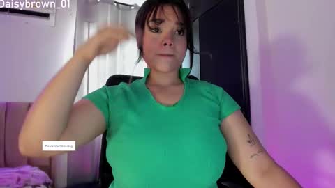 Snapshot of daisy_brown01 chatting on 10.24.25 Dai my Instagram missdaisy 07 online show from 10.24.25