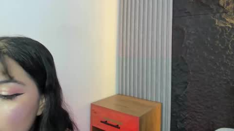 daisy_girll online show from 09.12.25