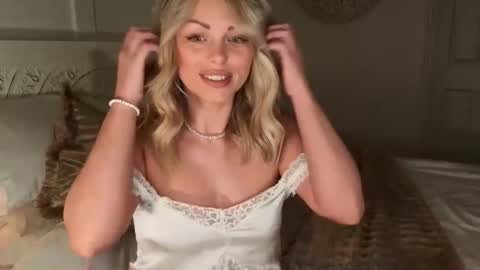 Daisy Dreams online show from 02.09.26