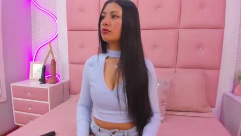 Mariana online show from 10.27.25