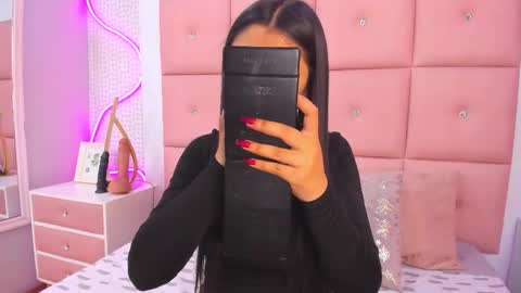 Mariana online show from 11.20.25