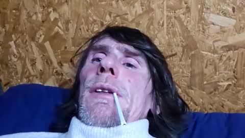 Snapshot of daiwants2fku chatting on 01.12.26 dave online show from 01.12.26