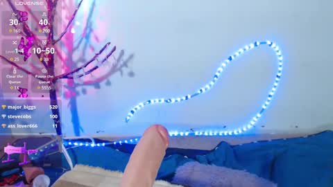 VALENTINA  online show from 12.15.24