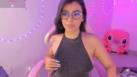 Snapshot of dakoota_luv chatting on 11.06.25 dakoota_luv online show from 11.06.25