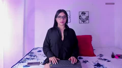 dakostelee1_ online show from 04.16.26