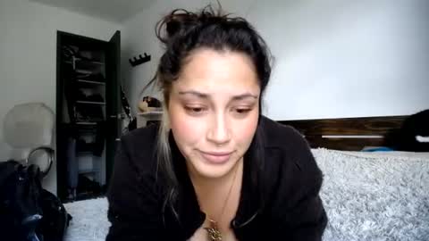 IG  dakotasofiaa online show from 07.16.26