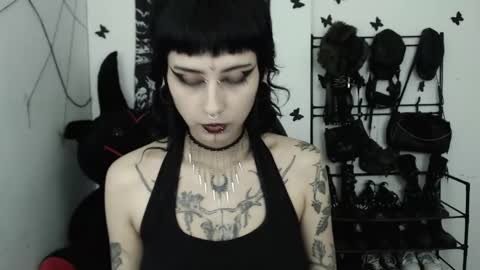 Snapshot of dakota_krall_ chatting on 02.01.26 dakota online show from 02.01.26