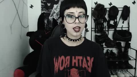 Snapshot of dakota_krall_ chatting on 02.05.26 dakota online show from 02.05.26