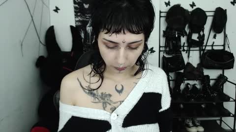 Snapshot of dakota_krall_ chatting on 02.19.26 dakota online show from 02.19.26