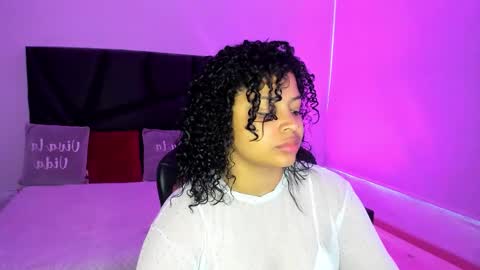 Snapshot of dakota_mars chatting on 09.26.25 dakota_mars online show from 09.26.25