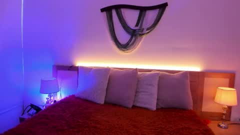 Snapshot of dakota_mars chatting on 11.16.25 dakota_mars online show from 11.16.25