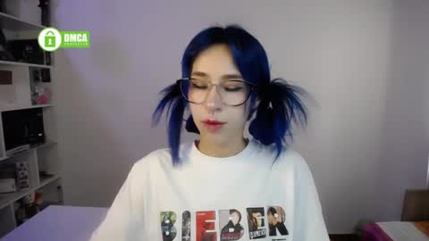 Snapshot of dakota_senju chatting on 04.22.26 Maca online show from 04.22.26