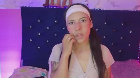 dakotaa_johnson online show from 05.31.26