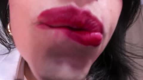 Dakotaagray online show from 10.20.25