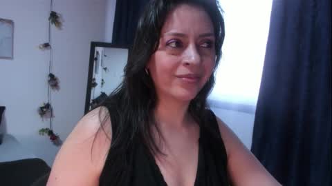 Snapshot of dakotaagray chatting on 01.12.26 Dakotaagray online show from 01.12.26