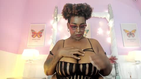 Snapshot of dakotasexshow2 chatting on 01.24.25 Dakota Sex Show  online show from 01.24.25