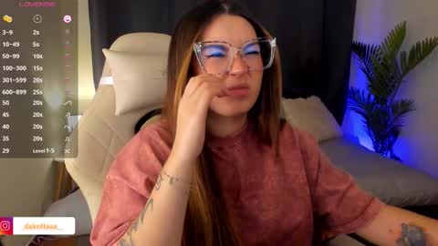 dakottaa__ online show from 11.11.25