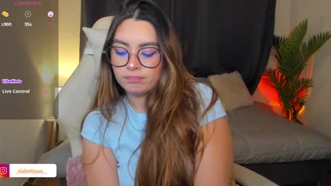 dakottaa__ online show from 04.21.26