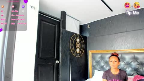 Snapshot of dalaymoore_ chatting on 11.30.25 Dalay online show from 11.30.25