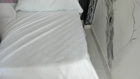 Snapshot of dalaymoore_ chatting on 12.17.25 Dalay online show from 12.17.25