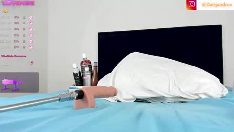     online show from 01.03.25