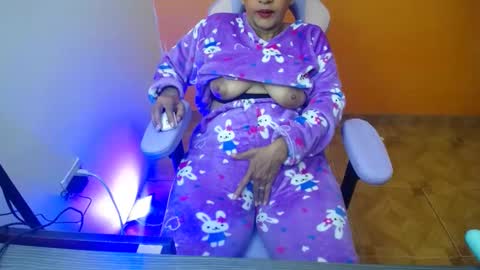 Snapshot of daleska_delicious1 chatting on 01.14.25 daleska_delicious1 online show from 01.14.25