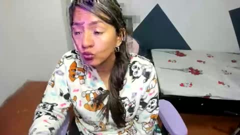 Snapshot of daleska_delicious1 chatting on 10.31.25 daleska_delicious1 online show from 10.31.25